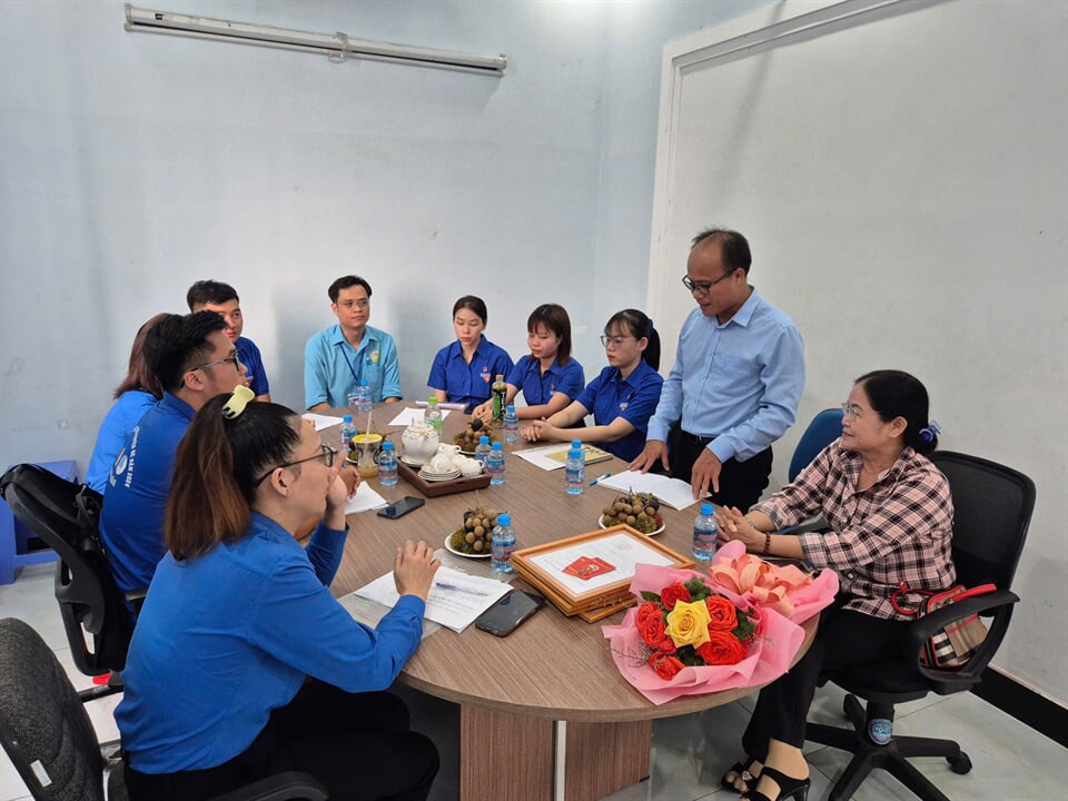 z659699600495263607a43f91f1083f4362ecfb57915b3